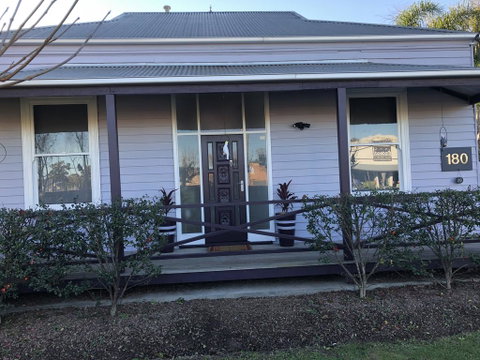 'Tranquil Moments On Macleod' - QLD Tourism 1