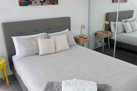 , Elsternwick, Impressive 2bed:carspot:15mins To CBD - QLD Tourism 1