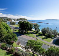 1 'Kiah' 53 Victoria Parade - stunning views wifi aircon just across the road to the water - QLD Tourism