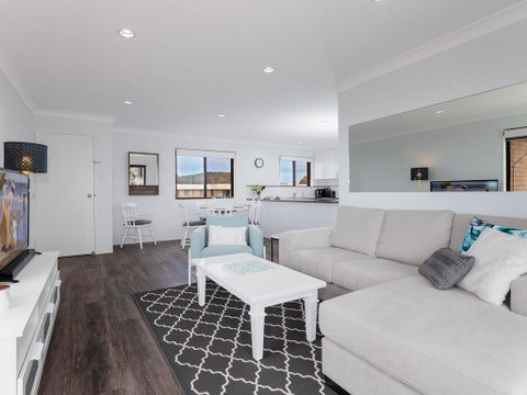 11 'Intrepid' , 3 Intrepid Close - Absolute Beachfront Bliss - QLD Tourism 2