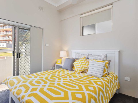 13 'Bayview Towers', 15 Victoria Parade - Ground Floor Unit With Magical Water Views - QLD Tourism 1