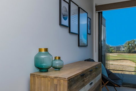 13 Shore Place - QLD Tourism 3