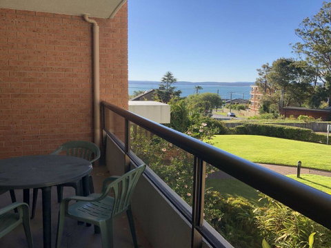 15 'The Commodore' 9-11 Donald Street - Great Unit Only A Short Walk To CBD - QLD Tourism 2