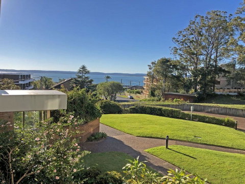 15 'The Commodore' 9-11 Donald Street - Great Unit Only A Short Walk To CBD - QLD Tourism 0