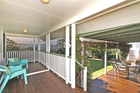 16 Beachway Pde, Marcoola: Linen Incl, WiFi, Pet Friendly, A/Cond. 500 BOND - QLD Tourism 2