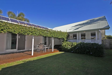 16 Beachway Pde, Marcoola: Linen Incl, WiFi, Pet Friendly, A/Cond. 500 BOND - QLD Tourism 1