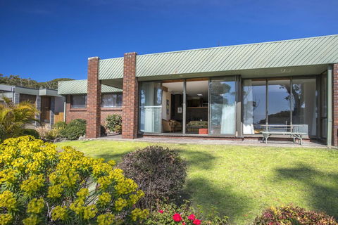 16 Shipton Cres - Secluded Away - QLD Tourism 3