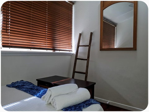 19 Grimshaw - QLD Tourism 1