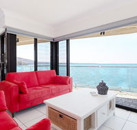2 'Lanimer' 14 Mitchell Street - beautiful waterfront property with spectacular views