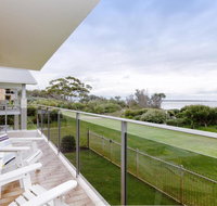 2 'The Helm' 22 Voyager Cl - Stunning waterfront unit with Air Conditioning - QLD Tourism
