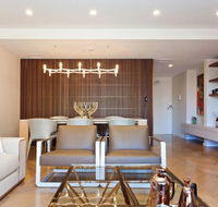 2 Bed Sydney Executive Apt Close to City - QLD Tourism
