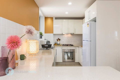 2 Bedroom 2 Bathroom Apt With Balcony And Parking - Queensland Tourism 1