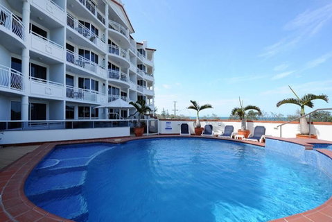 2 Bedroom Alex Unit - Ocean, Pool And Park Views - QLD Tourism 0