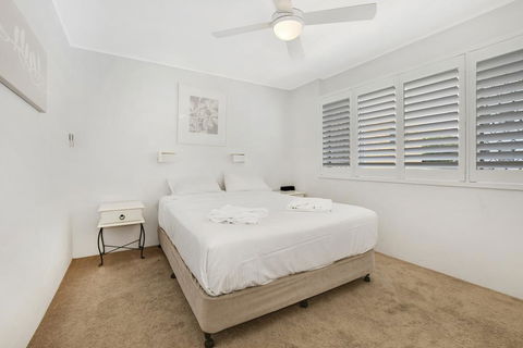 2 Bedroom Top Floor Unit - Ocean Views And Pool - Queensland Tourism 2
