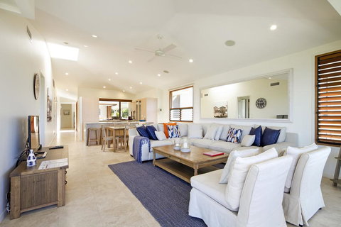 2 Hale Lani - Queensland Tourism 3