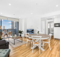 2-Bed Beach Apartment with Pool Parking and Balcony - Queensland Tourism