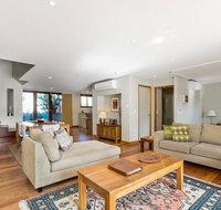 2/21-25 Fletcher Street - Casablanca at Bogarts - Queensland Tourism