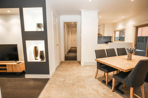 22 Riverside - QLD Tourism 2