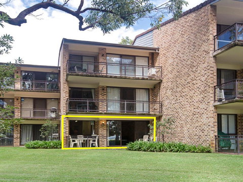 23 'Bay Parklands', 2 Gowrie Avenue - Little Beach, Air Con, Pool & Tennis Court - Queensland Tourism 1