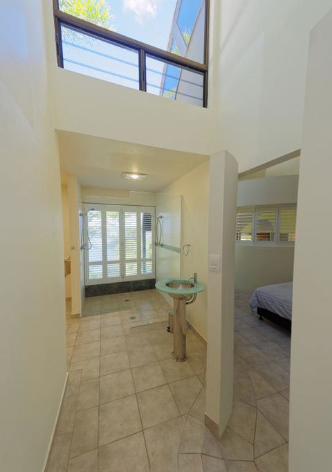 230 Scenic Drive - QLD Tourism 3