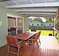 24 Sundew Street Mudjimba - 500 Bond - Pet Friendly Linen Supplied WIFI Air Cond. - QLD Tourism