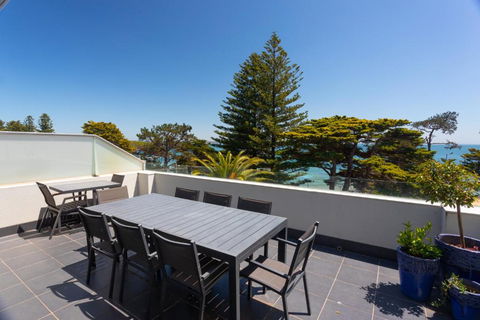 C-Scape Penthouse - Cowes Beach Front - QLD Tourism 0