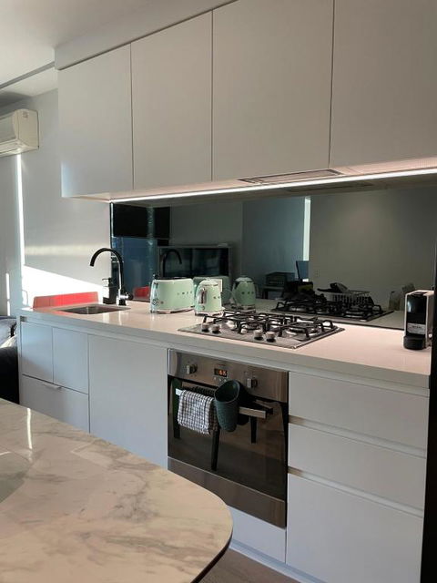 C&S Stay- Melbourne CBD - QLD Tourism 3