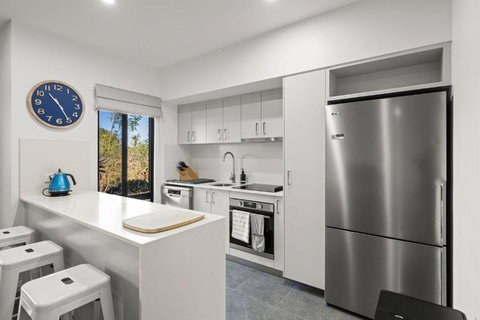 Coastal Haven At Sanctuary Resort - QLD Tourism 3