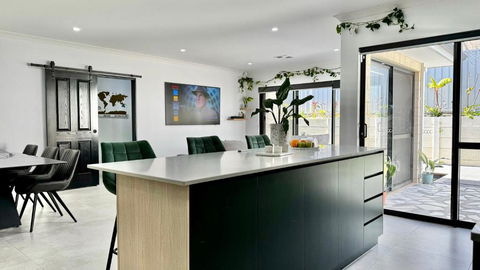 Cozy & Relaxed Stay In Bayswater - Queensland Tourism 3