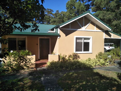 Crystal Springs Holiday Accommodation - Queensland Tourism 2