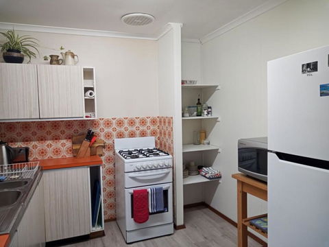 Crystal Springs Holiday Accommodation - Queensland Tourism 4