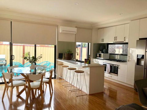 D111 Special Melbourne Retreat - Queensland Tourism 0