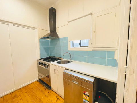 D114 Victorian Central Stay - Queensland Tourism 4