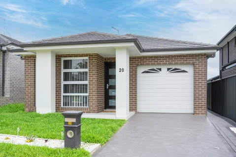 Denham Court 4Br With Central AC & WiFi Near Coles - QLD Tourism 3