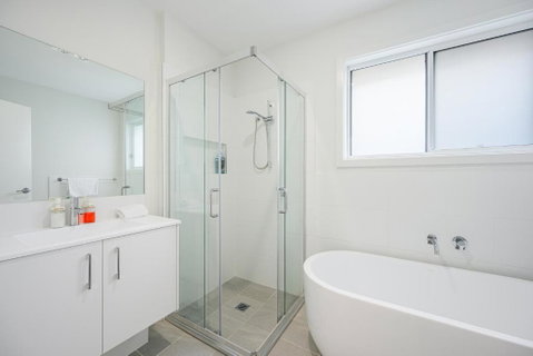 Denham Court 4Br With Central AC & WiFi Near Coles - QLD Tourism 4
