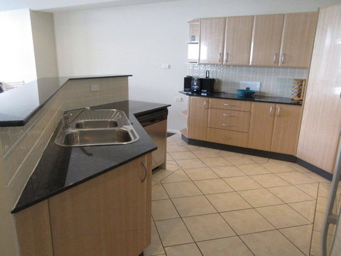 27b Christmas Bush Avenue - Duplex In Nelson Bay Walking Distance To Dutchies Beach - Queensland Tourism 2