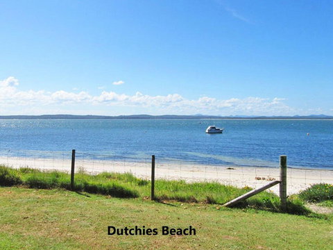27b Christmas Bush Avenue - Duplex In Nelson Bay Walking Distance To Dutchies Beach - Queensland Tourism 3