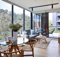2BR Apt With Yarra River Views  Parking - QLD Tourism