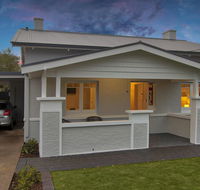 2BR Cottage With Parking Close To Adelaide CBD - QLD Tourism