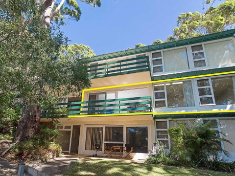3 'Far Horizons' 77 Ronald Avenue - Cosy Comfortable Unit With Filtered Views - QLD Tourism 0