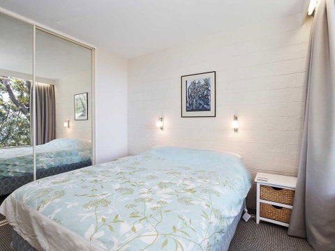 3 'Far Horizons' 77 Ronald Avenue - Cosy Comfortable Unit With Filtered Views - QLD Tourism 2