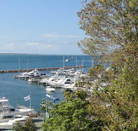 3 'Paradiso' 4 Laman Street - aircon pool heart of town water views - QLD Tourism