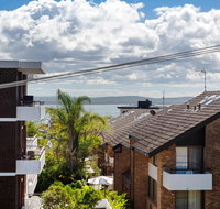 3 'The Commodore'  9-11 Donald Street - great unit in the heart of town - QLD Tourism