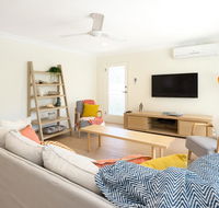 3 Bedroom Apartment Minutes from Main Beach - Queensland Tourism