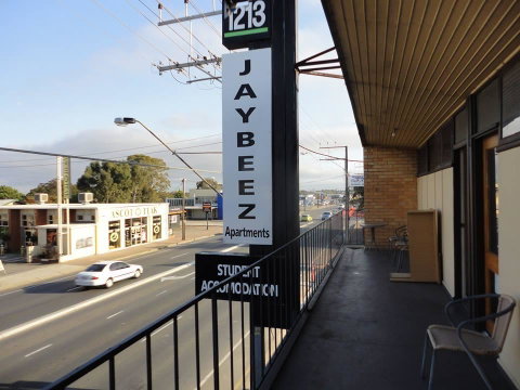 3 BEDROOM APARTMENT ST MARYS - QLD Tourism 0