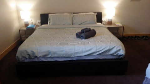 3 Hills At The Good Place - QLD Tourism 0