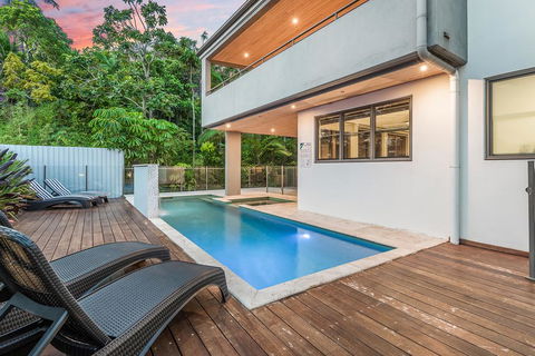 3/23 Murphy Street - Luxury Holiday Villa - QLD Tourism 3