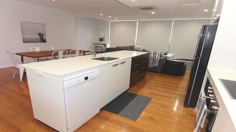 3/26 West Street-CBD Location! - QLD Tourism 1