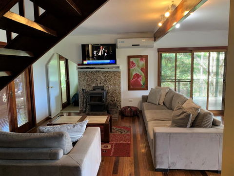 305 Montville - Queensland Tourism 1