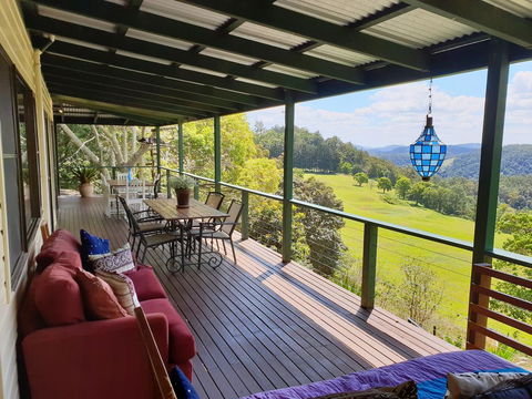 305 Montville - Queensland Tourism 0